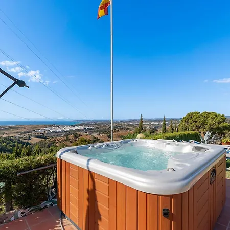 Coastal Getaway In Sunny Roca
