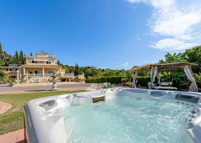 Coastal Getaway In Sunny Roca