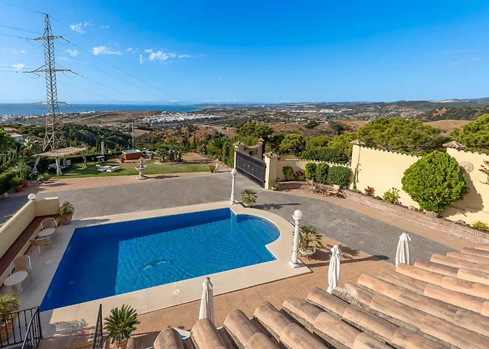 Coastal Getaway In Sunny Roca *