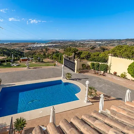 Coastal Getaway In Sunny Roca *